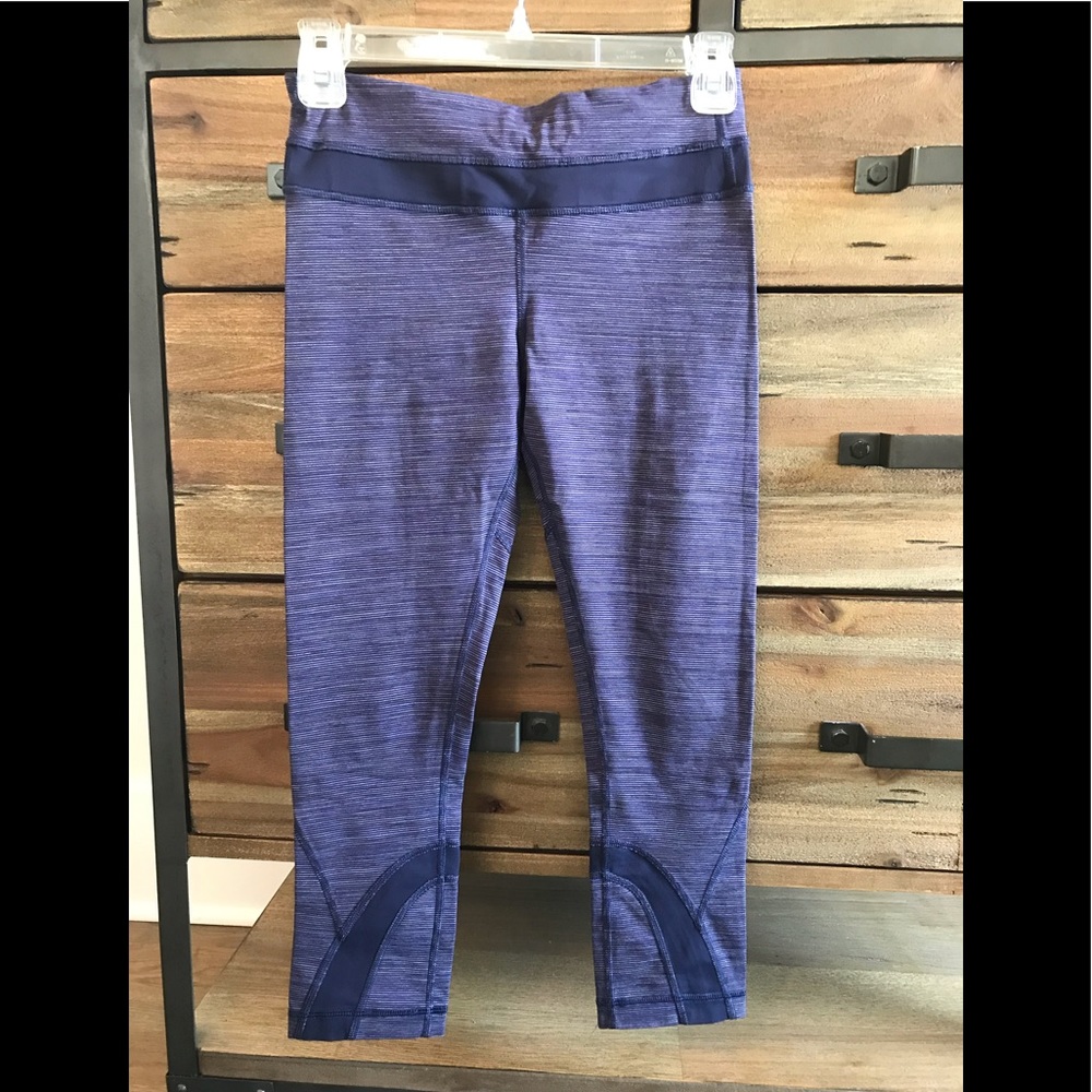 Lululemon Run Inspire Crop. Purple stripe, size 4